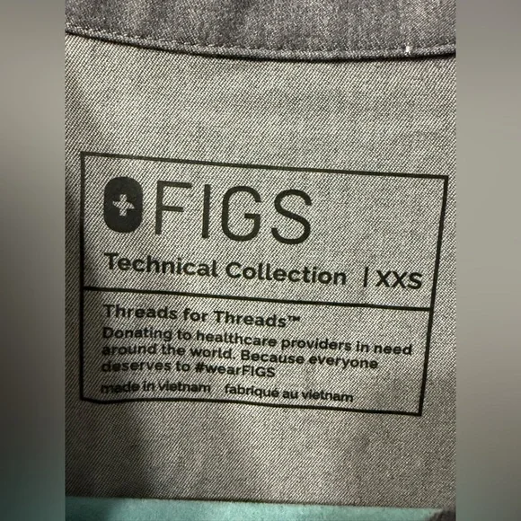 FIGS Rafaela Cargo FIONx ScrubJumpsuit In Graphite Women’s Scrubs Size XXS - Picture 9 of 16